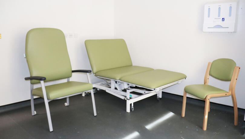 Three Section Bariatric Couch - 100cm